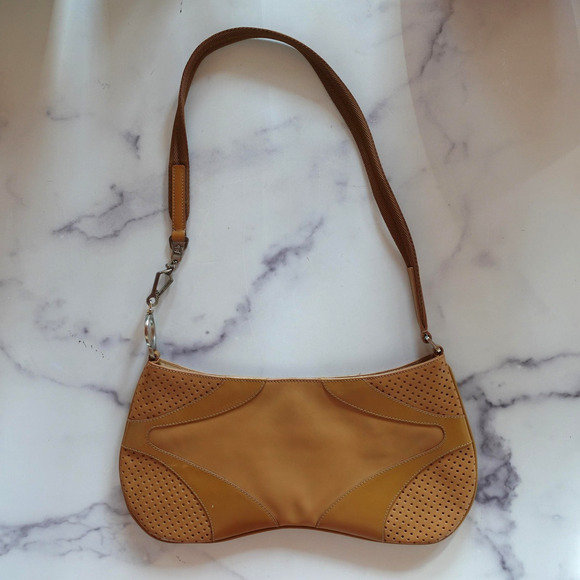 Prada Spring 2000 Perforated Tan Camel Vitello Drive Shoulder Cleo Bag Y2K VTG - Picture 7 of 16